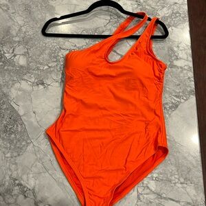 NWT One-Shoulder Lulus One-piece Swimsuit